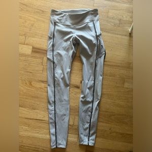 lululemon size 6 gray leggings